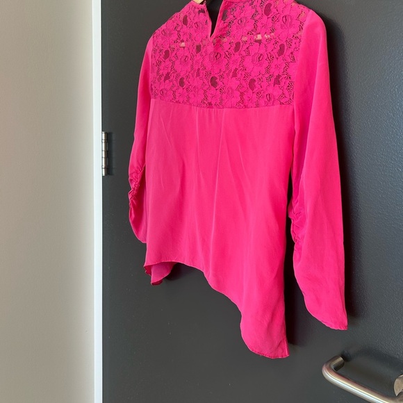 BCBG XS silk blouse Elegant Pink Lace Women's Top GUC - Picture 9 of 16